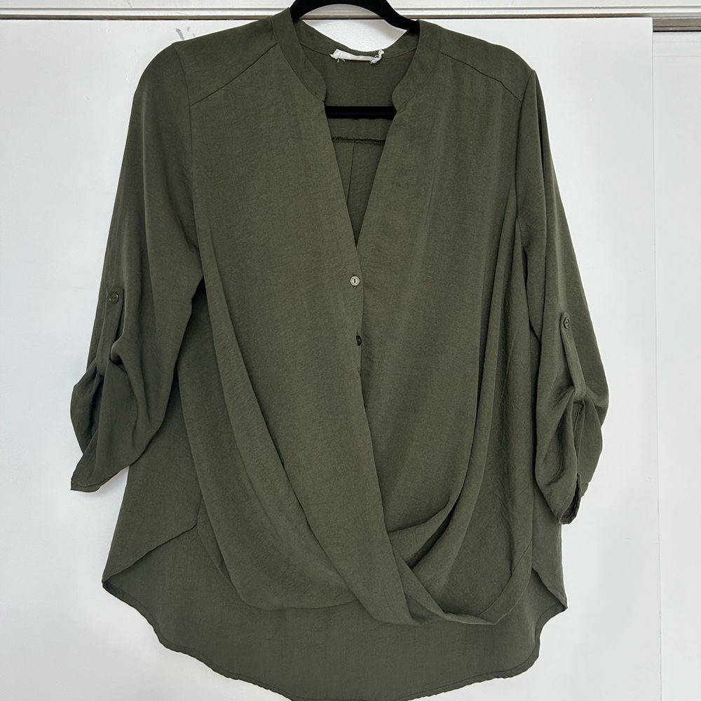 Lush wrap top